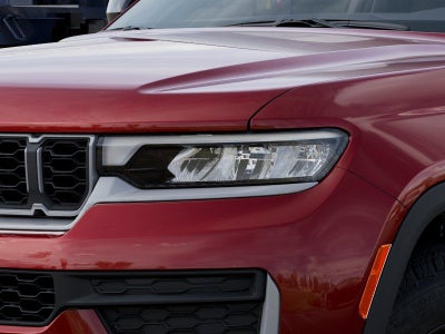 2026 Jeep Grand Cherokee Laredo Altitude