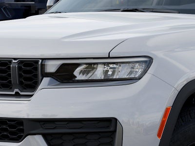 2026 Jeep Grand Cherokee Laredo Altitude