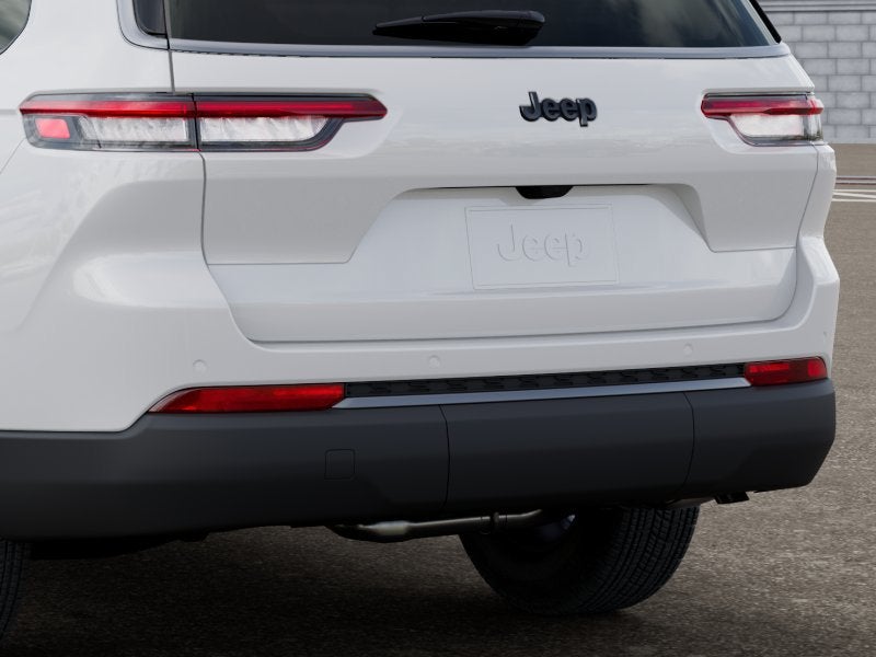 2027 Jeep Grand Cherokee L Laredo Altitude