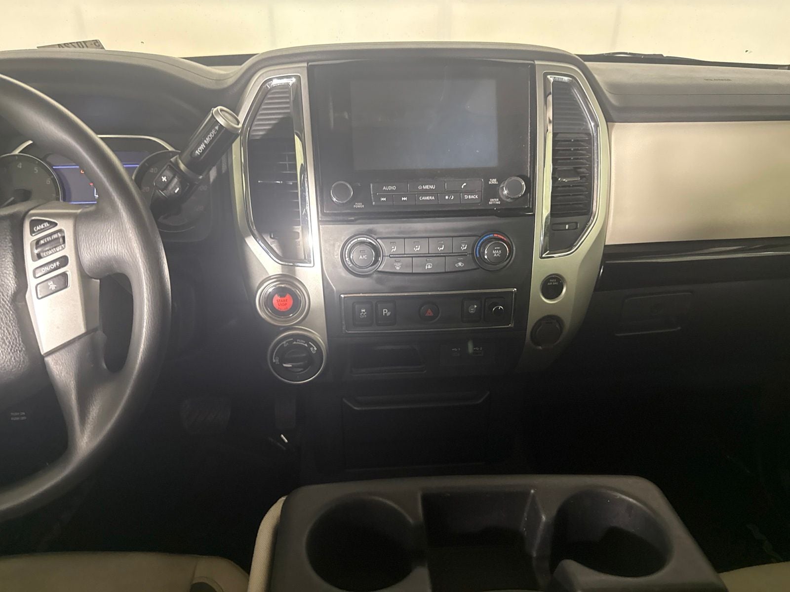 2021 Nissan Titan SV