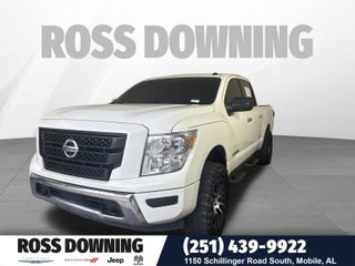 2021 Nissan Titan SV