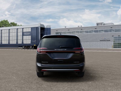 2027 Chrysler Pacifica Limited