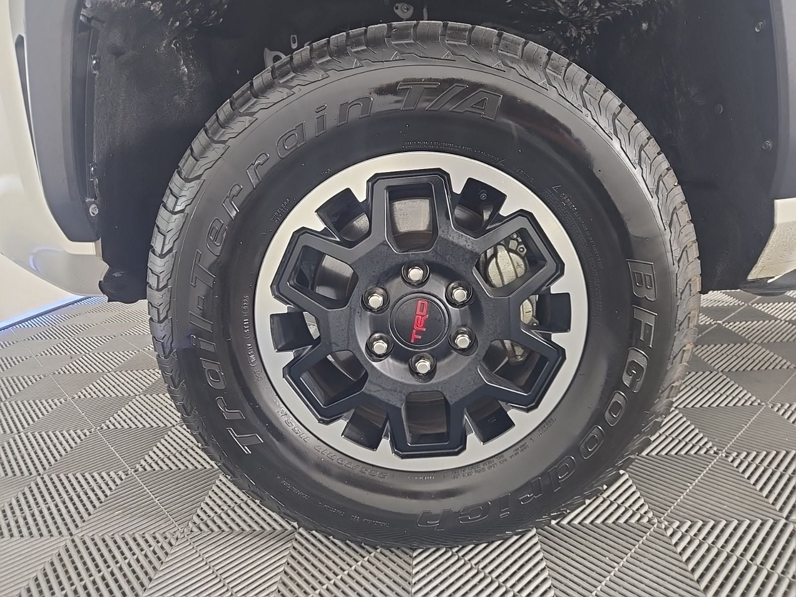 2025 Toyota Tacoma TRD Off-Road