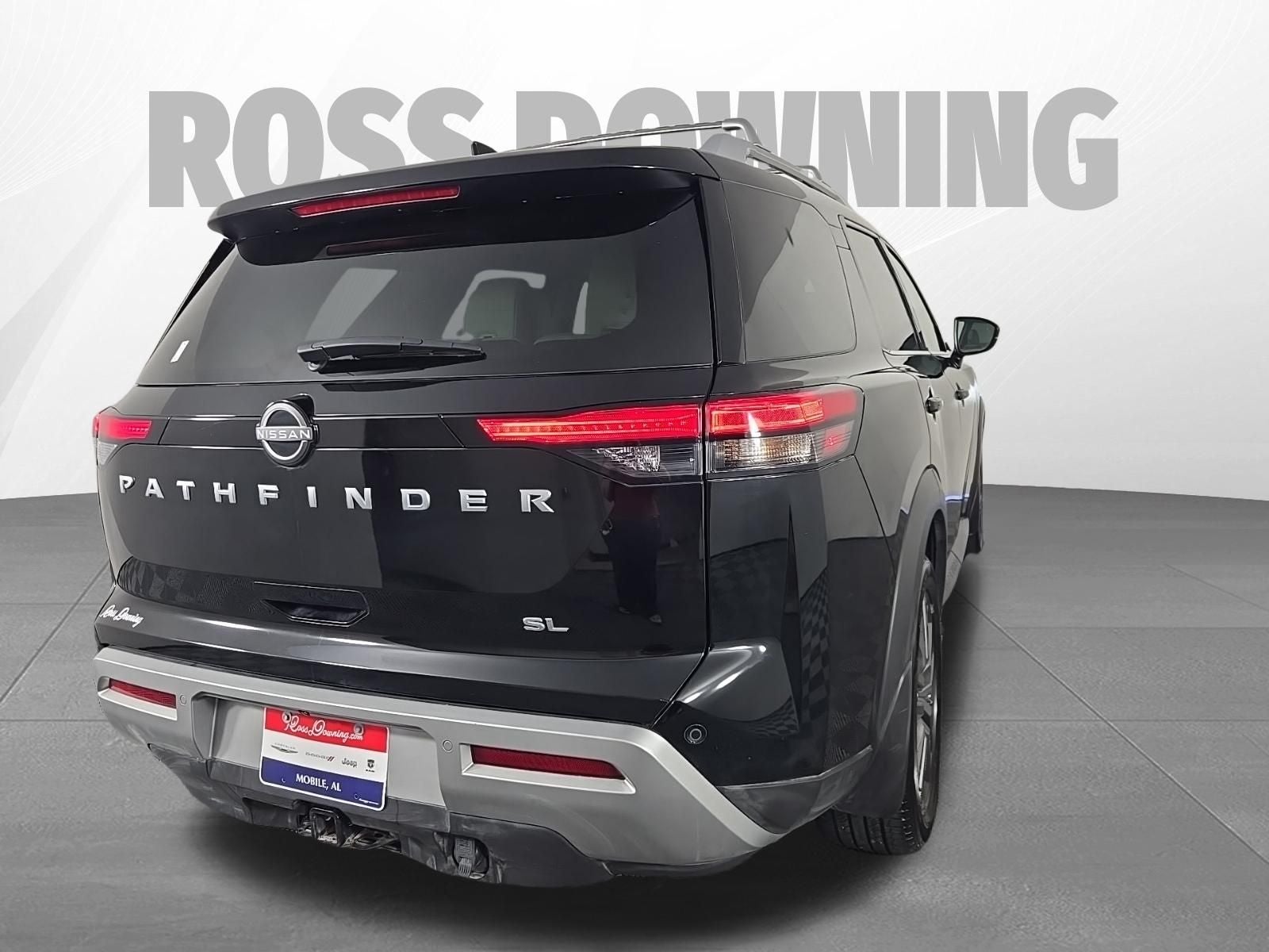 2025 Nissan Pathfinder SL