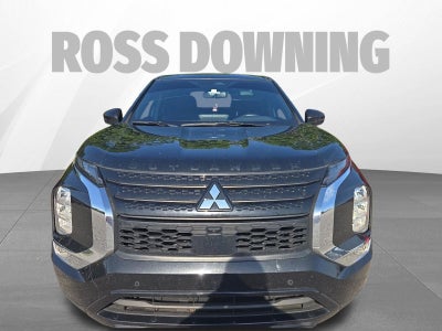 2024 Mitsubishi Outlander Base