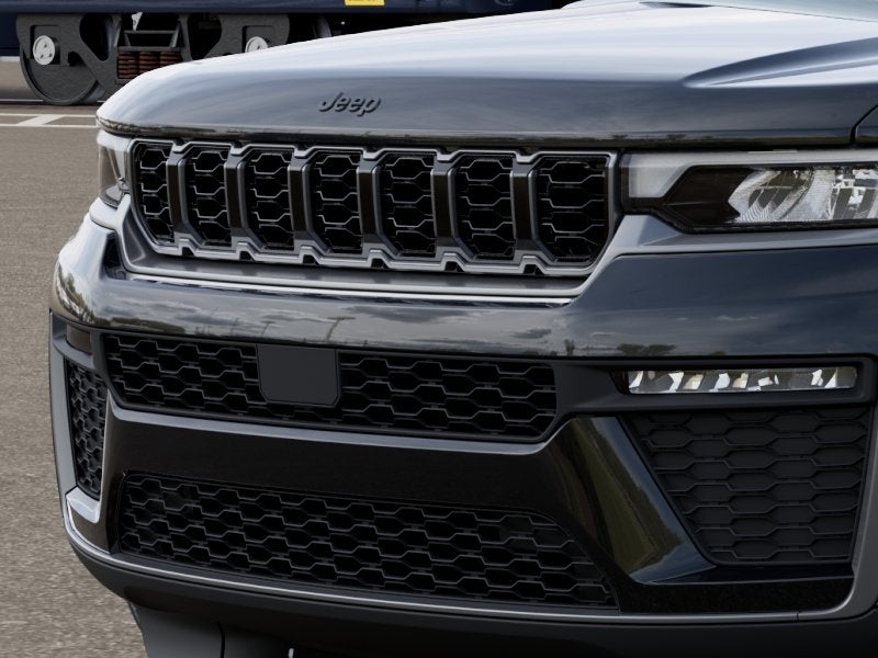 2027 Jeep Grand Cherokee GRAND CHEROKEE LIMITED 4X2